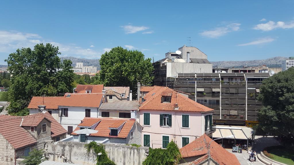 Apartments Tin Split Bagian luar foto